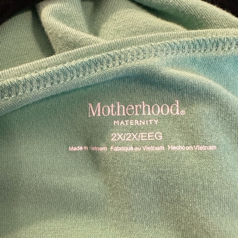 Motherhood Maternity Gold Pineapple V-Neck Ruched Shirt - Sz. 2X - Picture 5 of 7